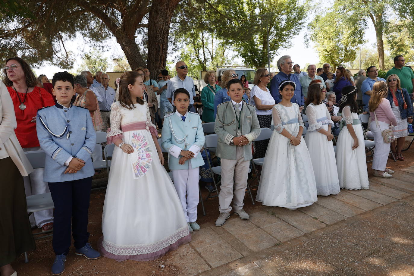 Tejares rinde homenaje a su virgen