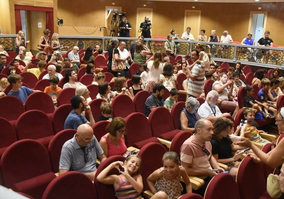 Público en el Teatro Nuevo Fernando Arrabal durante la Feria de Teatro.