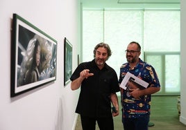 Javier Panera y Rodrigo Tamariz presentan la exposición.