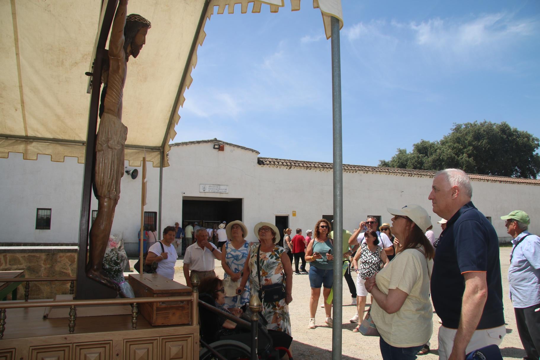 El Cristo de Cabrera une voluntades en su día grande