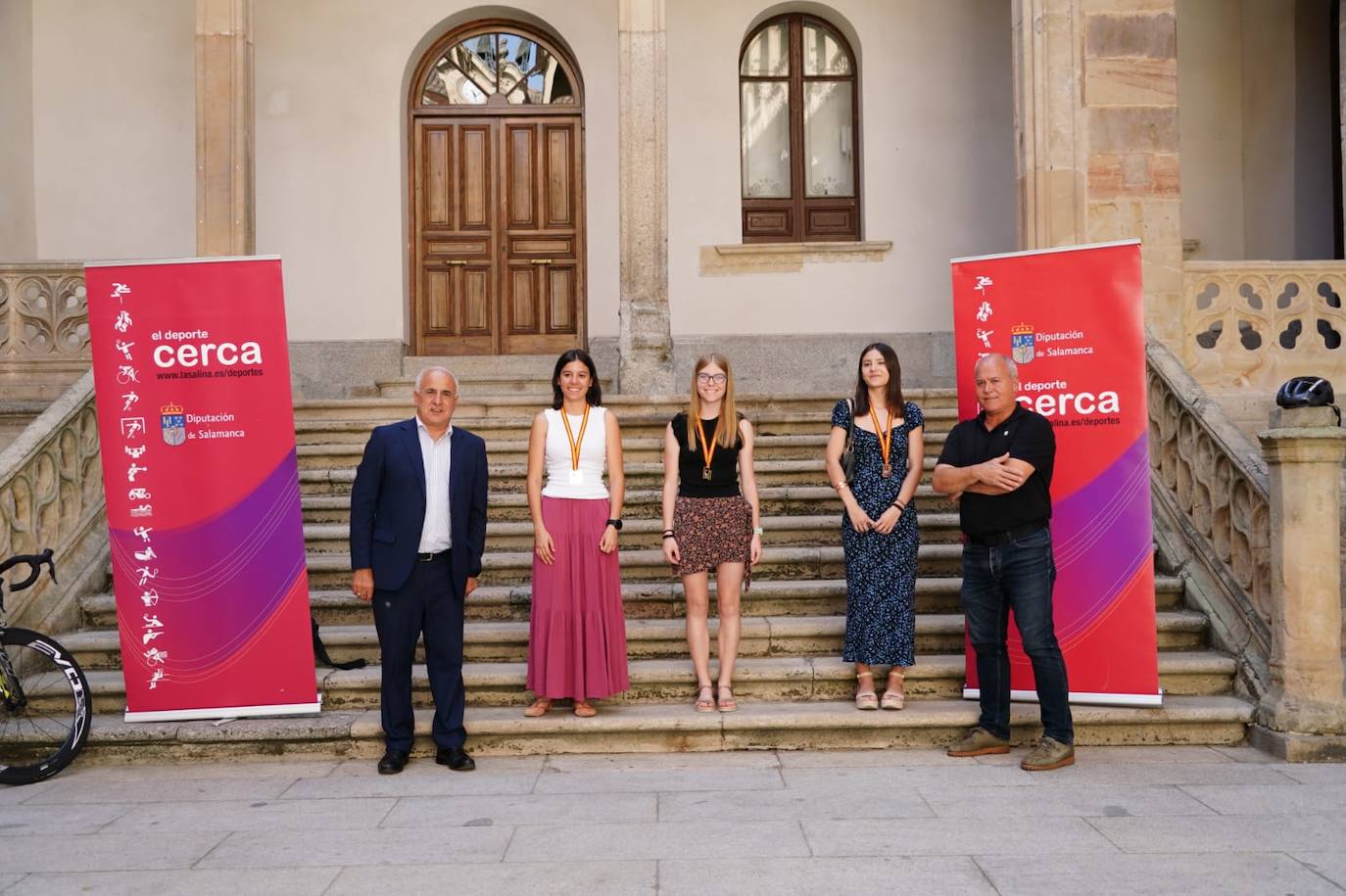 Gran fiesta en La Salina para entregar los premios a los mejores del Triatlón Escolar