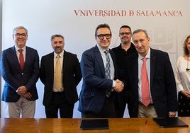 Firma del acuerdo.