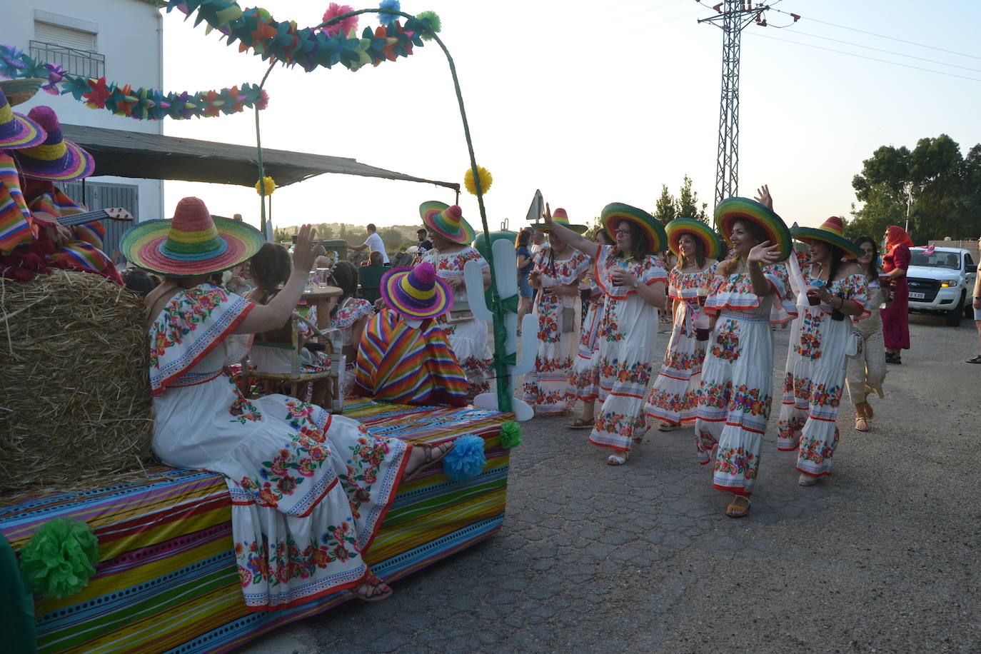 Creatividad y brillantes en el desfile de El Cubo de Don Sancho