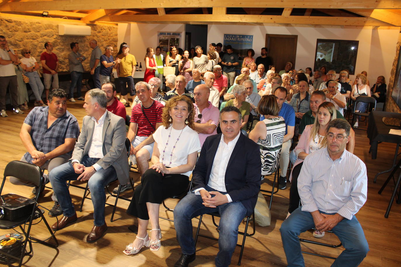 San Esteban de la Sierra estrena su centro de apoyo a la actividad económica
