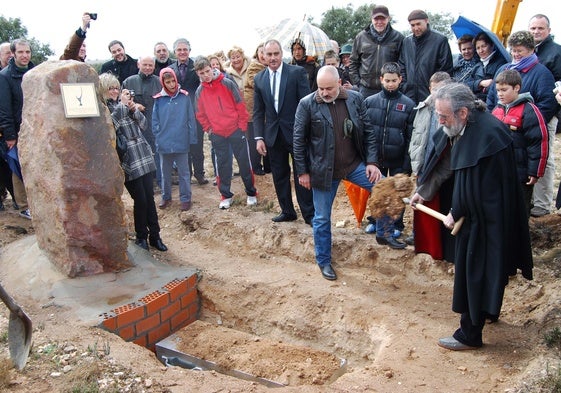 Uno de los enterramientos realizados en el Cementerio de Arte de Morille.