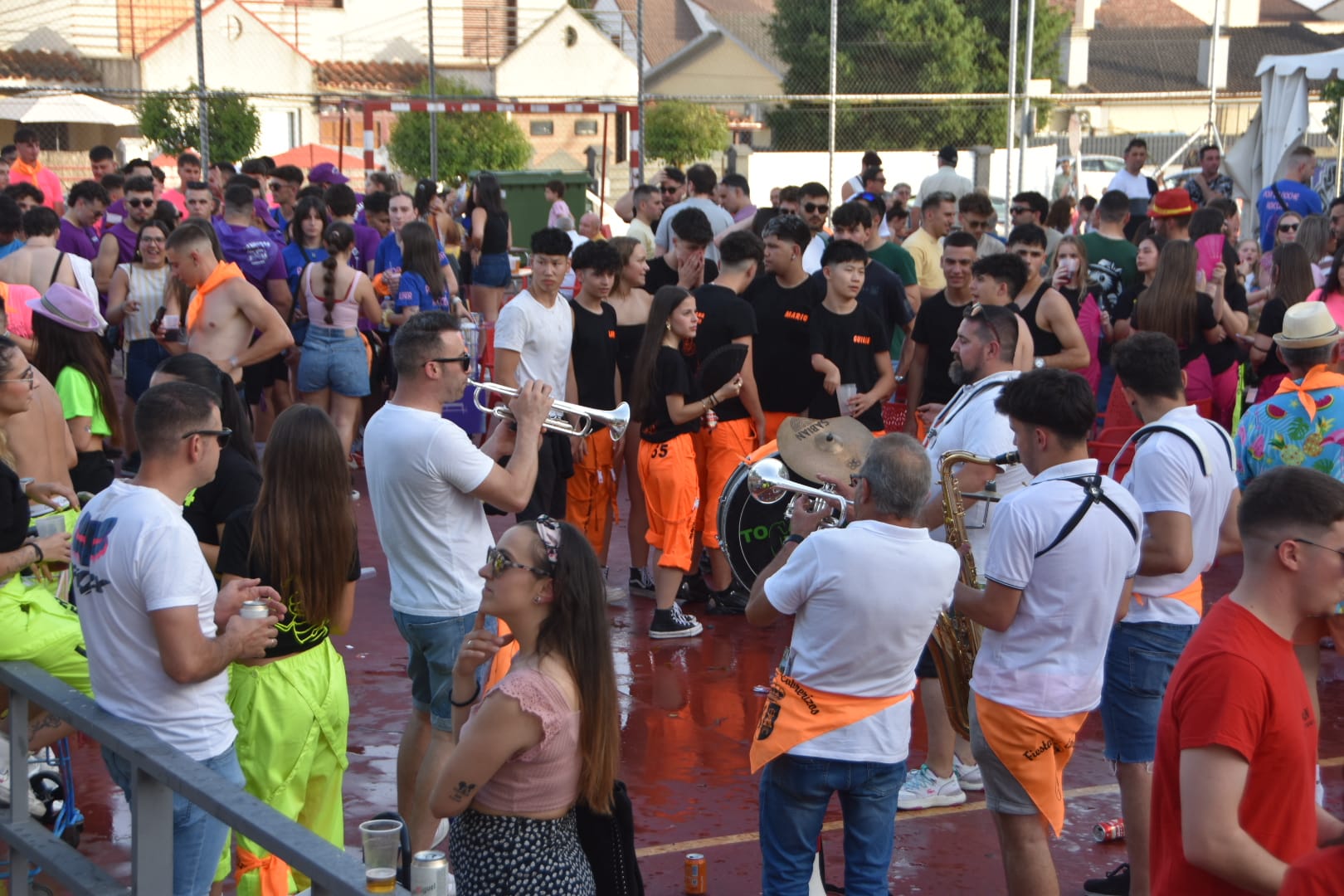 El alma festiva de Cabrerizos despierta con color y tradición