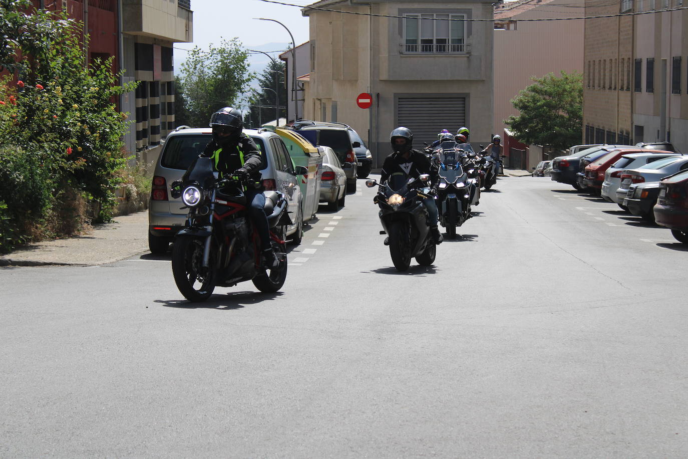 Las motos se dejan oír en Guijuelo