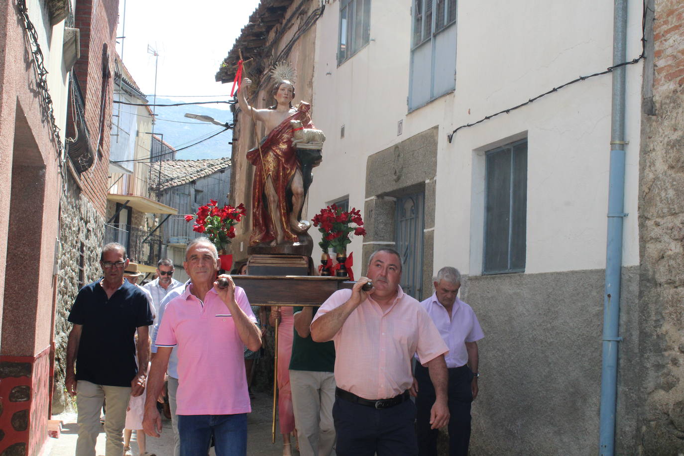 Dos mayordomas para San Juan en Puerto de Béjar