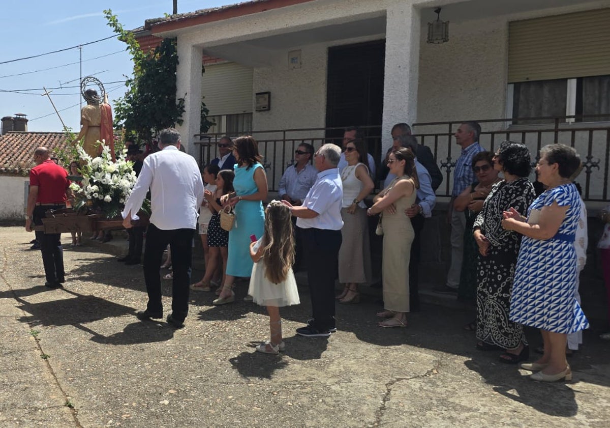 Imagen principal - Día de tradición y convivencia en Calzada de Don Diego