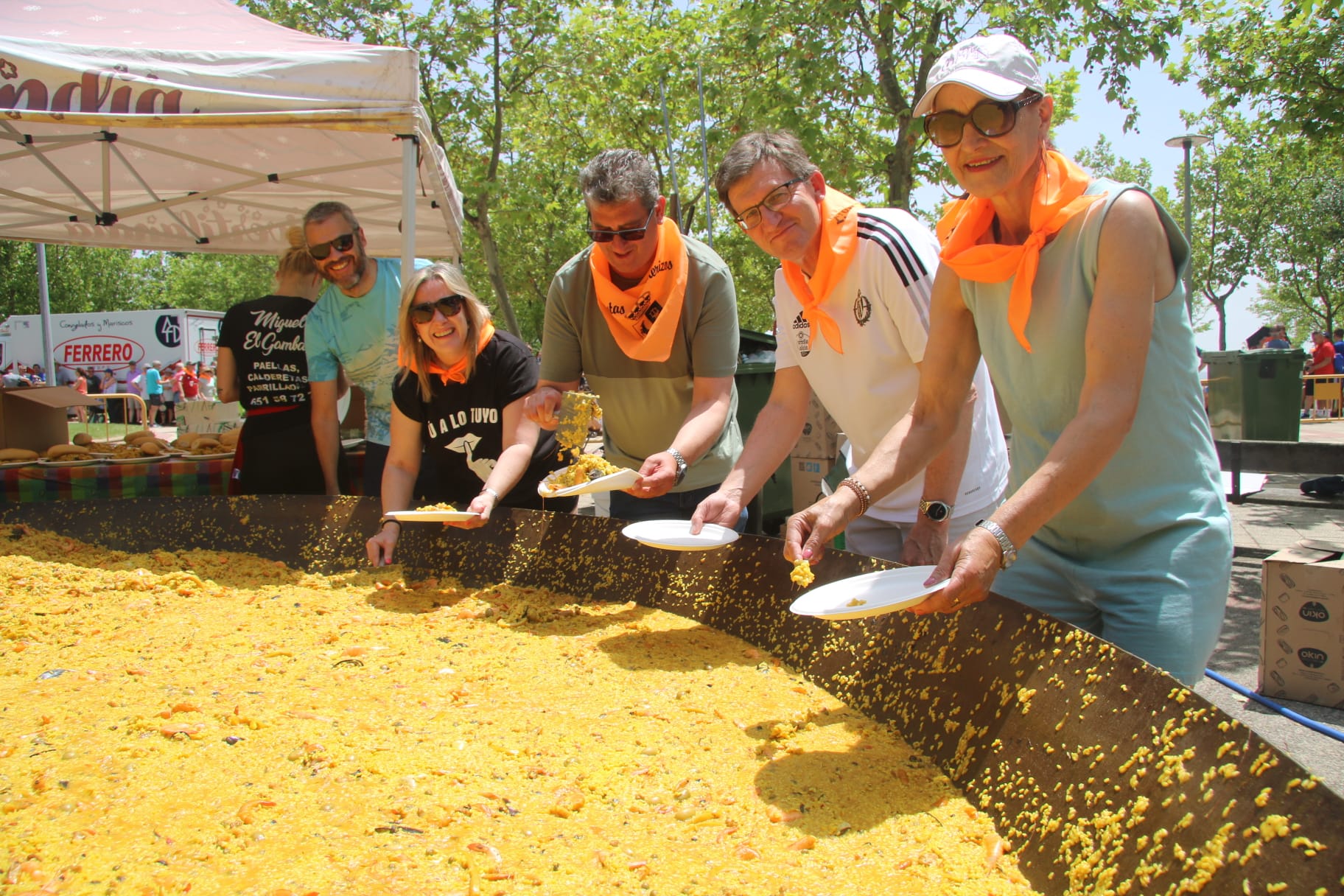 Cabrerizos presume de paella