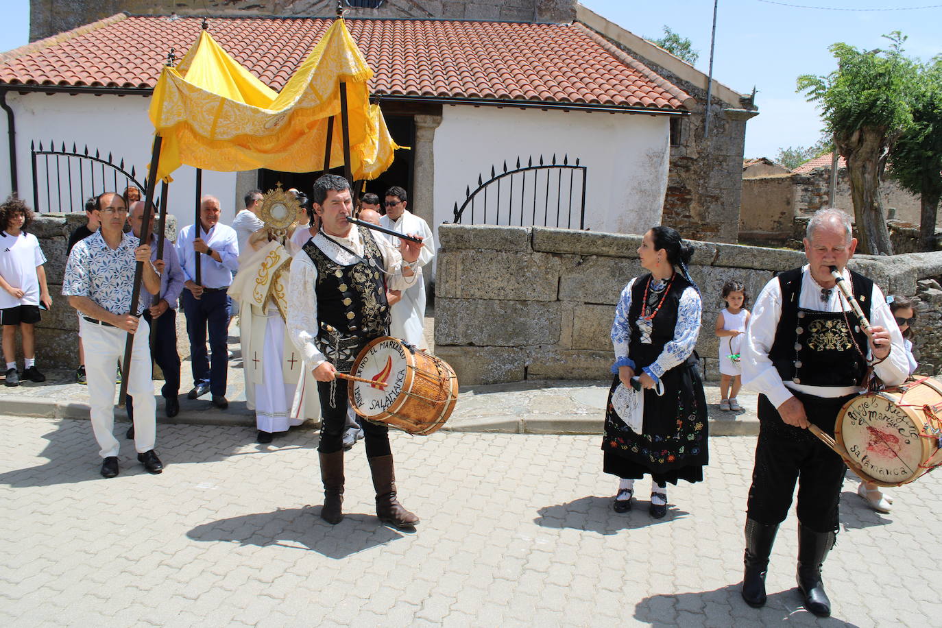 Solemne celebración de la Octava del Corpus en Salvatierra de Tormes