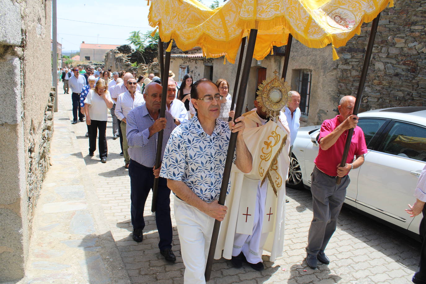 Solemne celebración de la Octava del Corpus en Salvatierra de Tormes