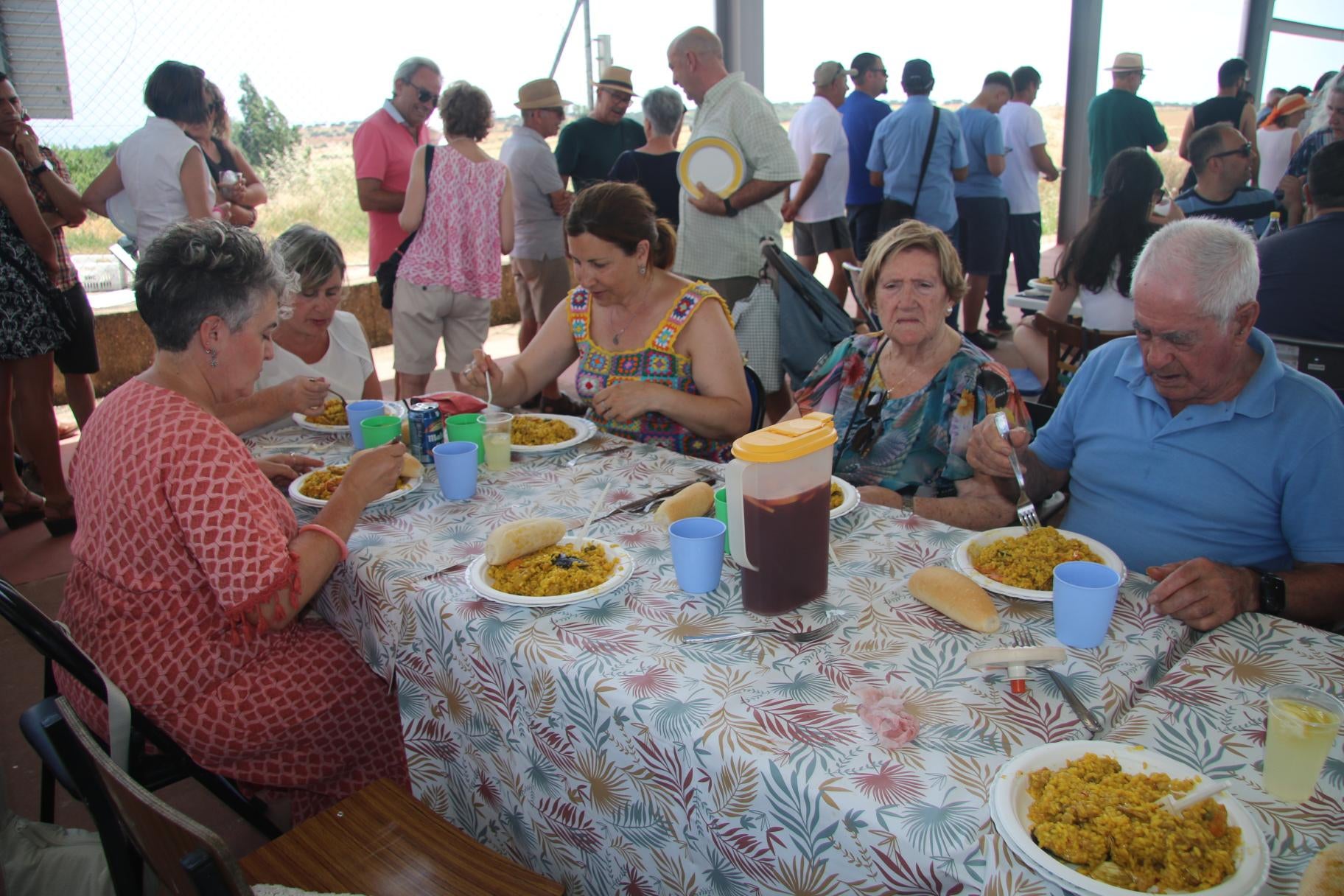 Monterrubio de la Sierra, unido en torno a la paella festiva