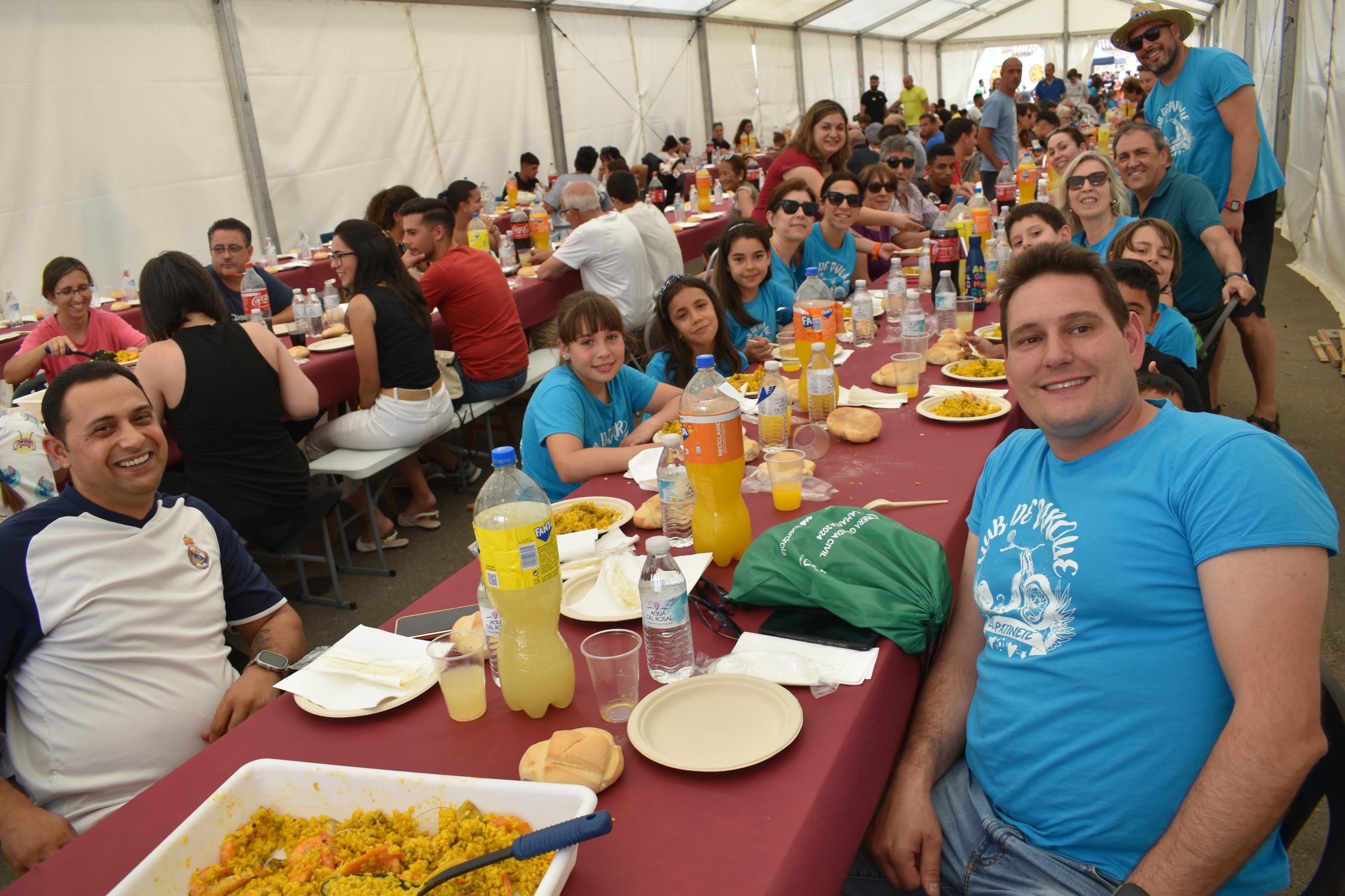 Festín gastronómico en Villares de la Reina con 3.500 raciones de paella