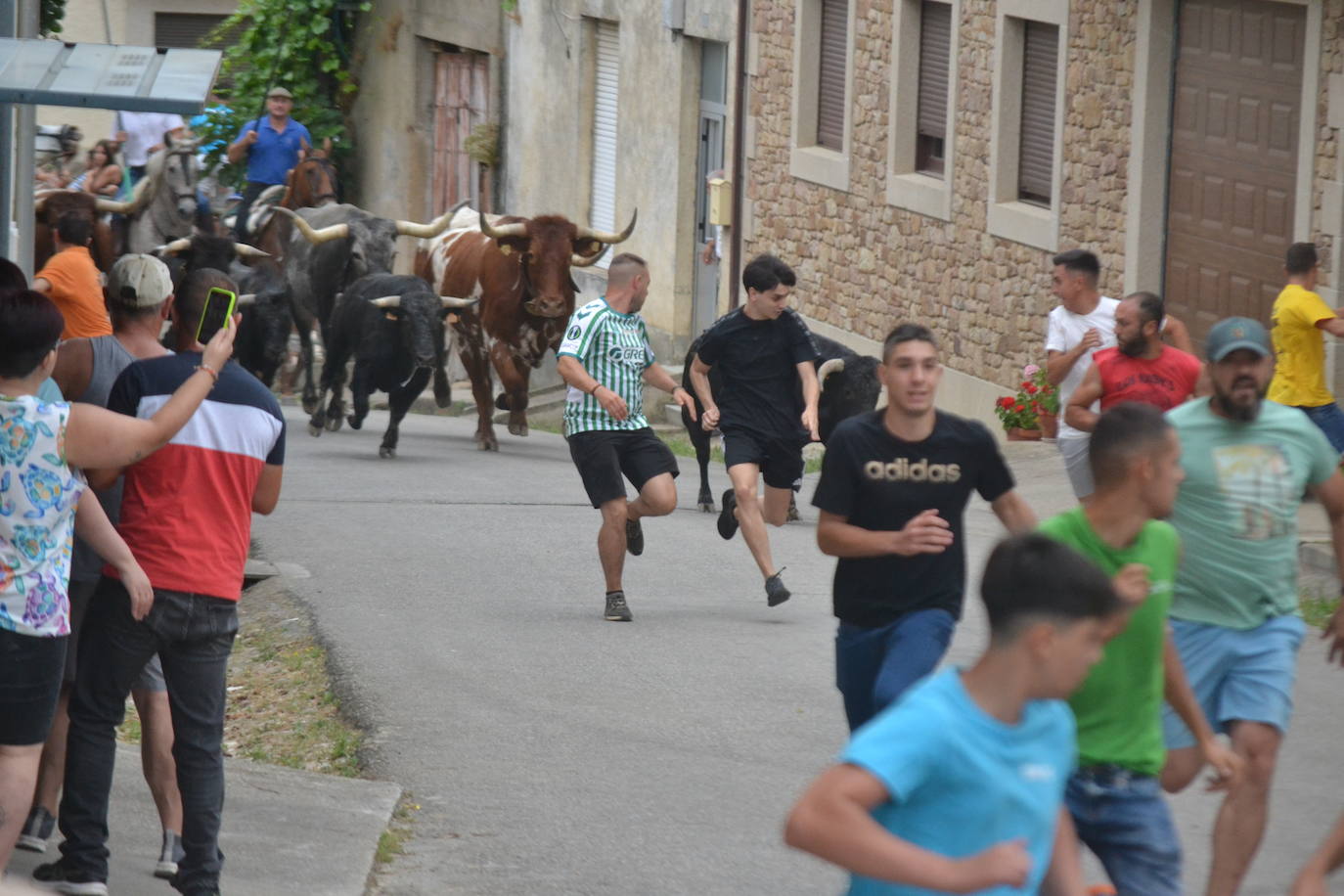Emoción y riesgo en la primera carrera de Hinojosa de Duero