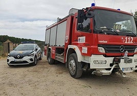Algunos de los efectivos del dispositivo de búsqueda desplegados en la mañana de este lunes.