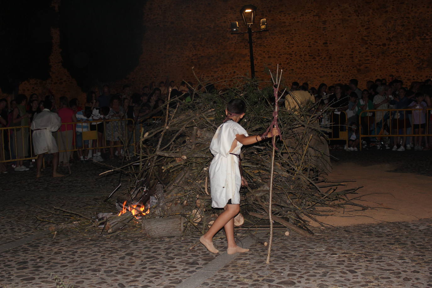 Los vetones purifican Ciudad Rodrigo con un fuego voraz