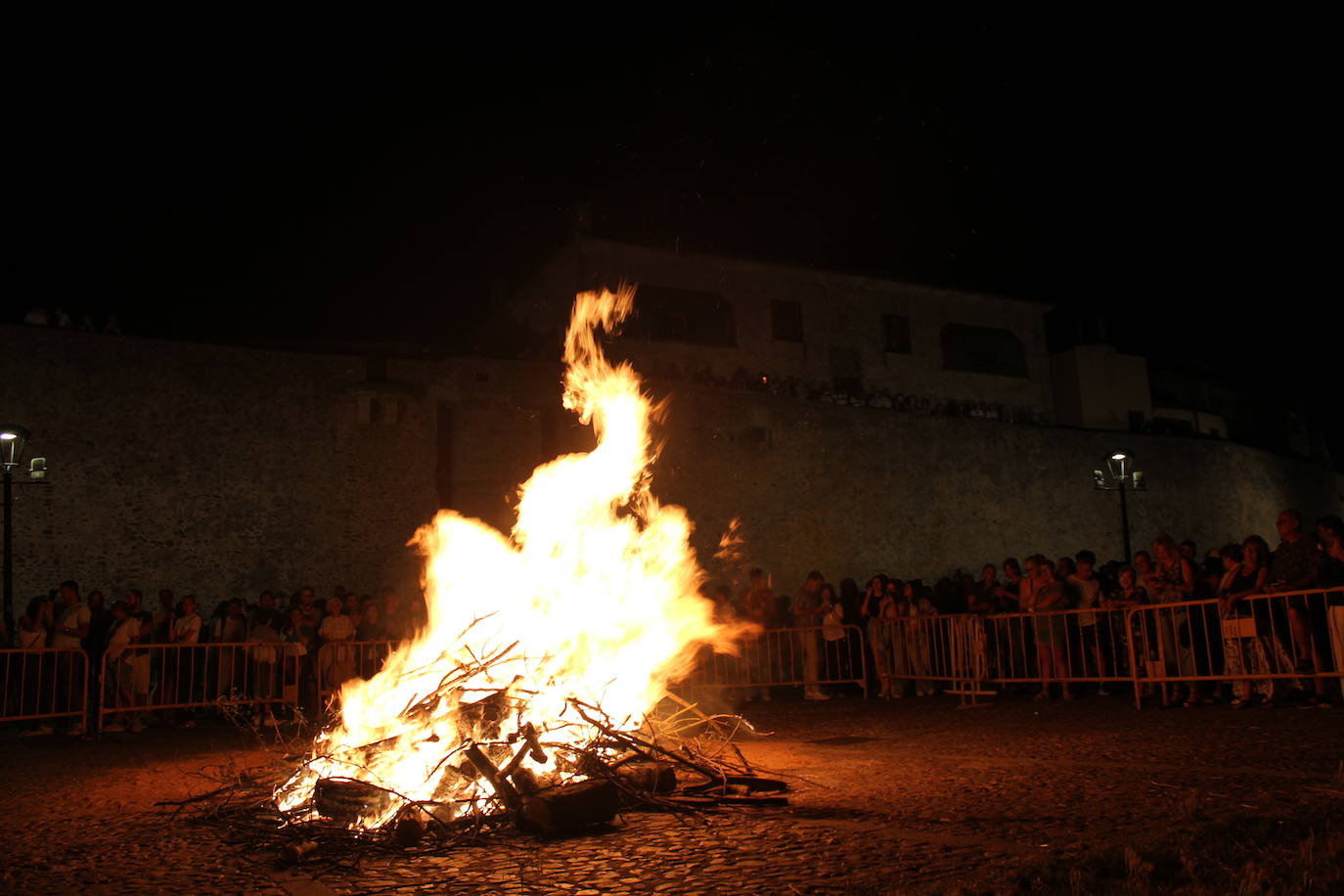 Los vetones purifican Ciudad Rodrigo con un fuego voraz
