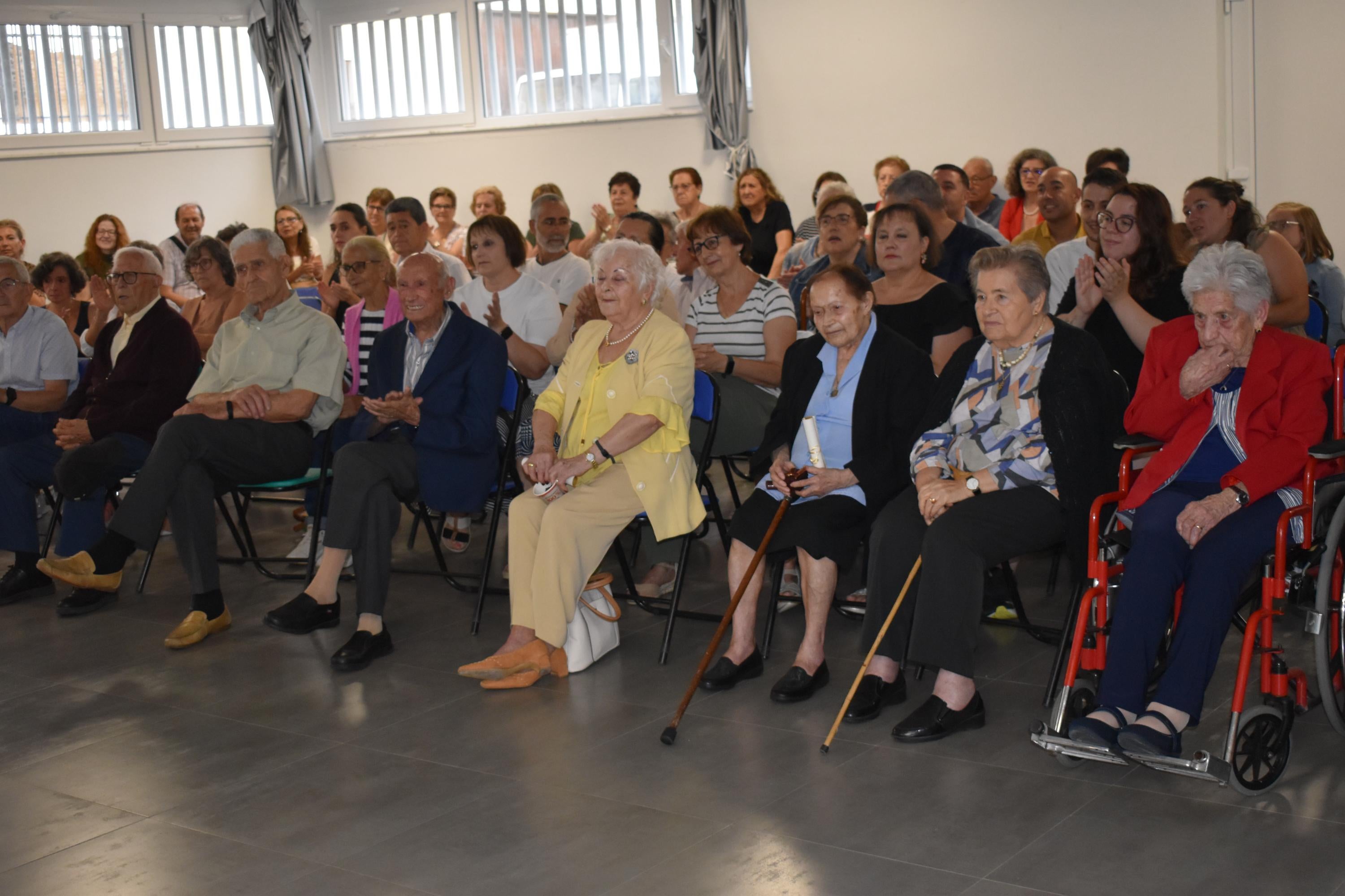 Aldealengua honra a sus mayores de 90 años en la jornada central festiva
