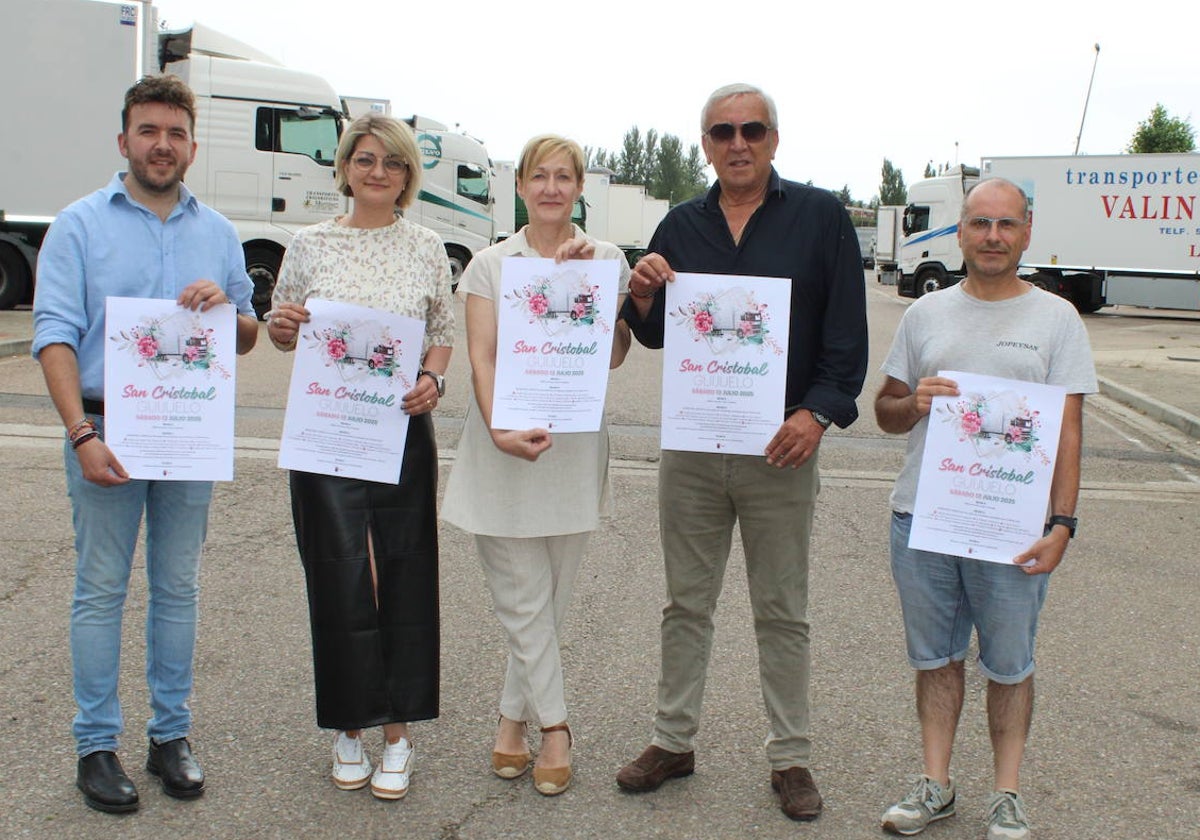 El centro de transporte acogió la presentación del programa de San Cristóbal.