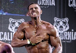 Rober Fernández celebra su triunfo en el Empro Naturals.