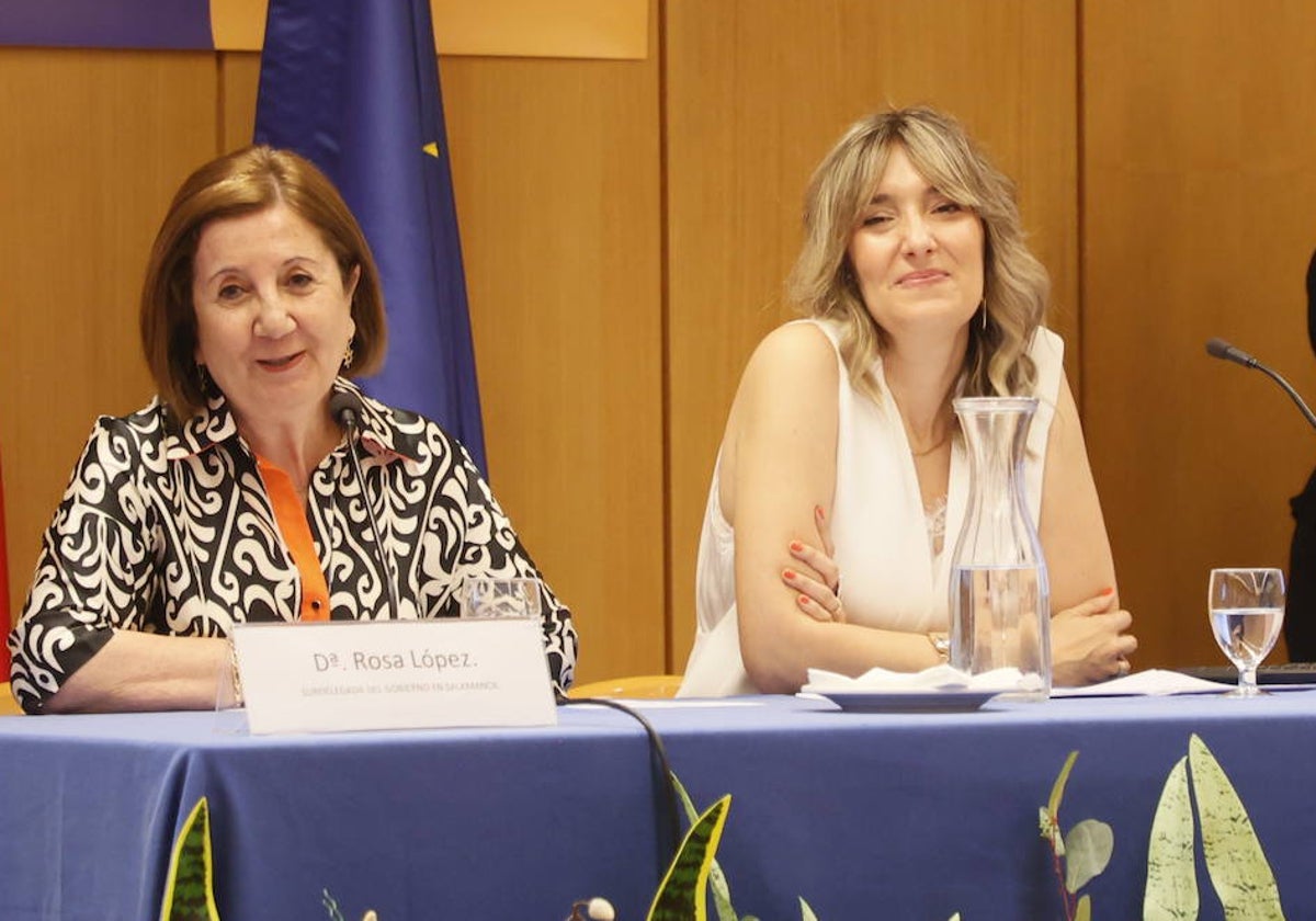 La subdelegada del Gobierno, Rosa López, con la directora del CRMF, Emma Lourenço.