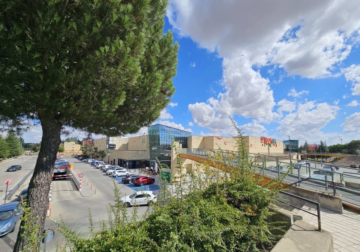 Disfruta de las mejores ofertas en el Centro Comercial El Tormes.