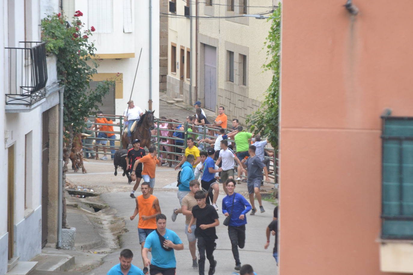 Brillante cierre de San Juan en Hinojosa de Duero