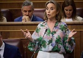 La secretaria general del PP, Cuca Gamarra, durante un pleno en el Congreso de los Diputados, a 25 de junio de 2025.