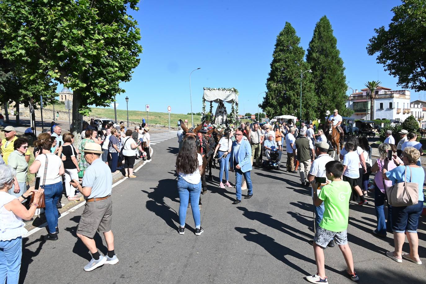 La peregrinos de Ciudad Rodrigo ponen rumbo a la Peña de Francia