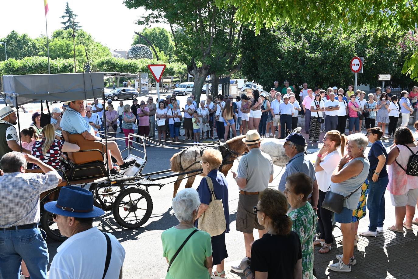 La peregrinos de Ciudad Rodrigo ponen rumbo a la Peña de Francia