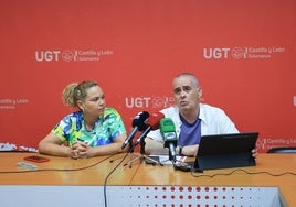 Irene Fernández y Teo González, responsables de movilidad y del sector ferroviario en UGT Salamanca.