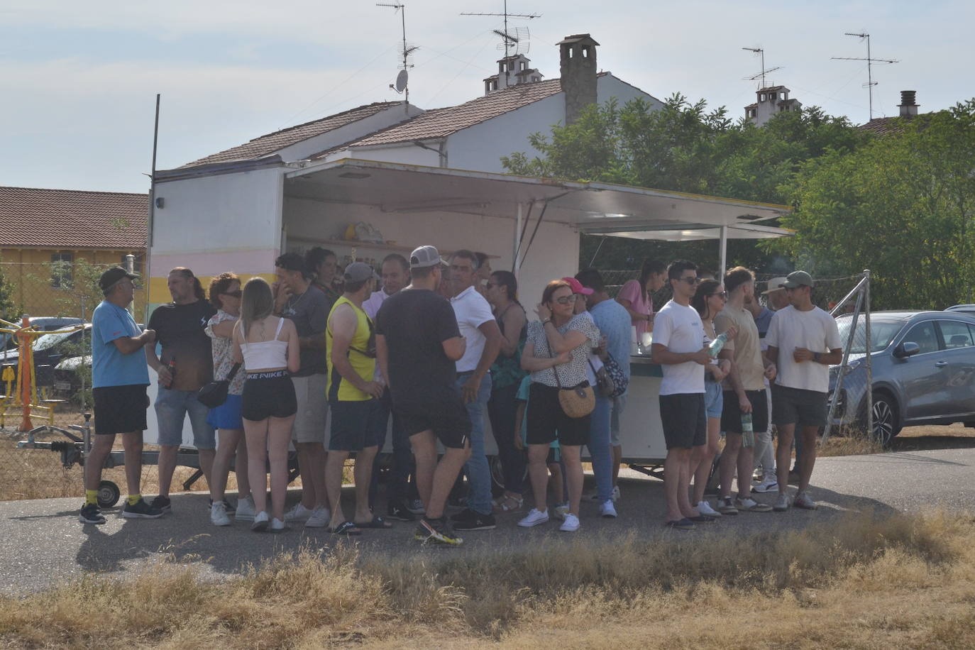 La tauromaquia se rinde a San Pedro en Villar de Peralonso
