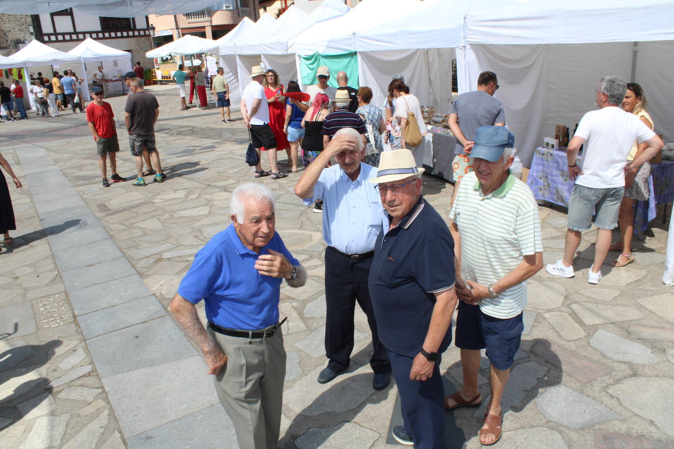 Festival de sabores en una animada feria en Linares de Riofrío