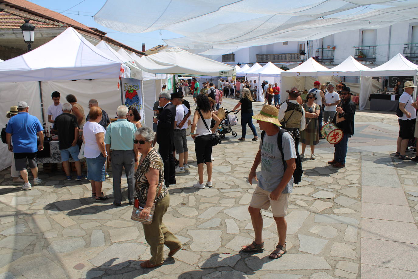 Festival de sabores en una animada feria en Linares de Riofrío