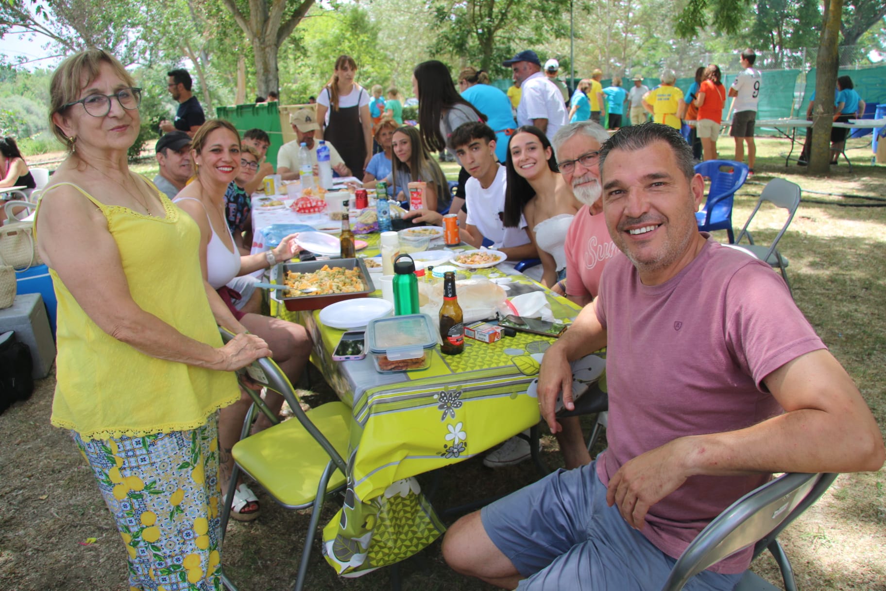 Gran comida de hermandad anual en Aldealengua en la ribera del Tormes