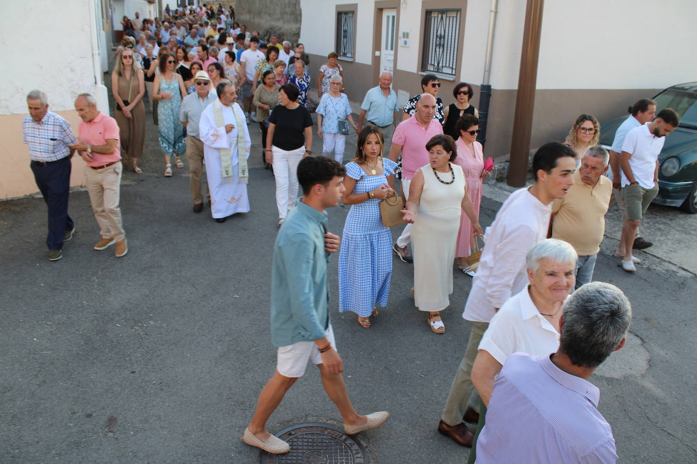 La Virgen de Valparaíso regresa a su ermita en Santibáñez de Béjar