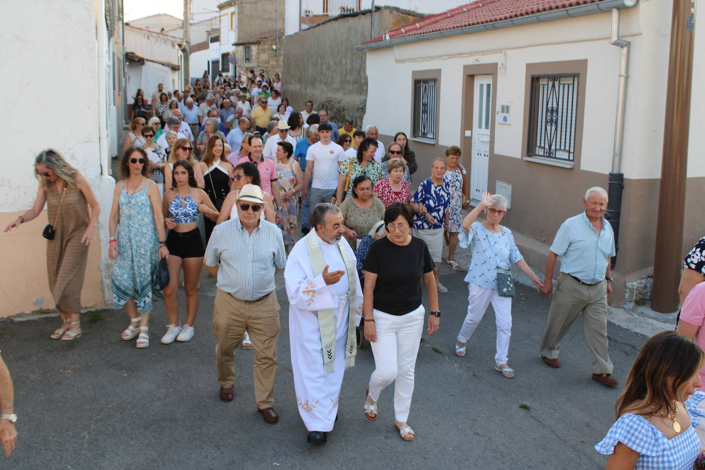 La Virgen de Valparaíso regresa a su ermita en Santibáñez de Béjar