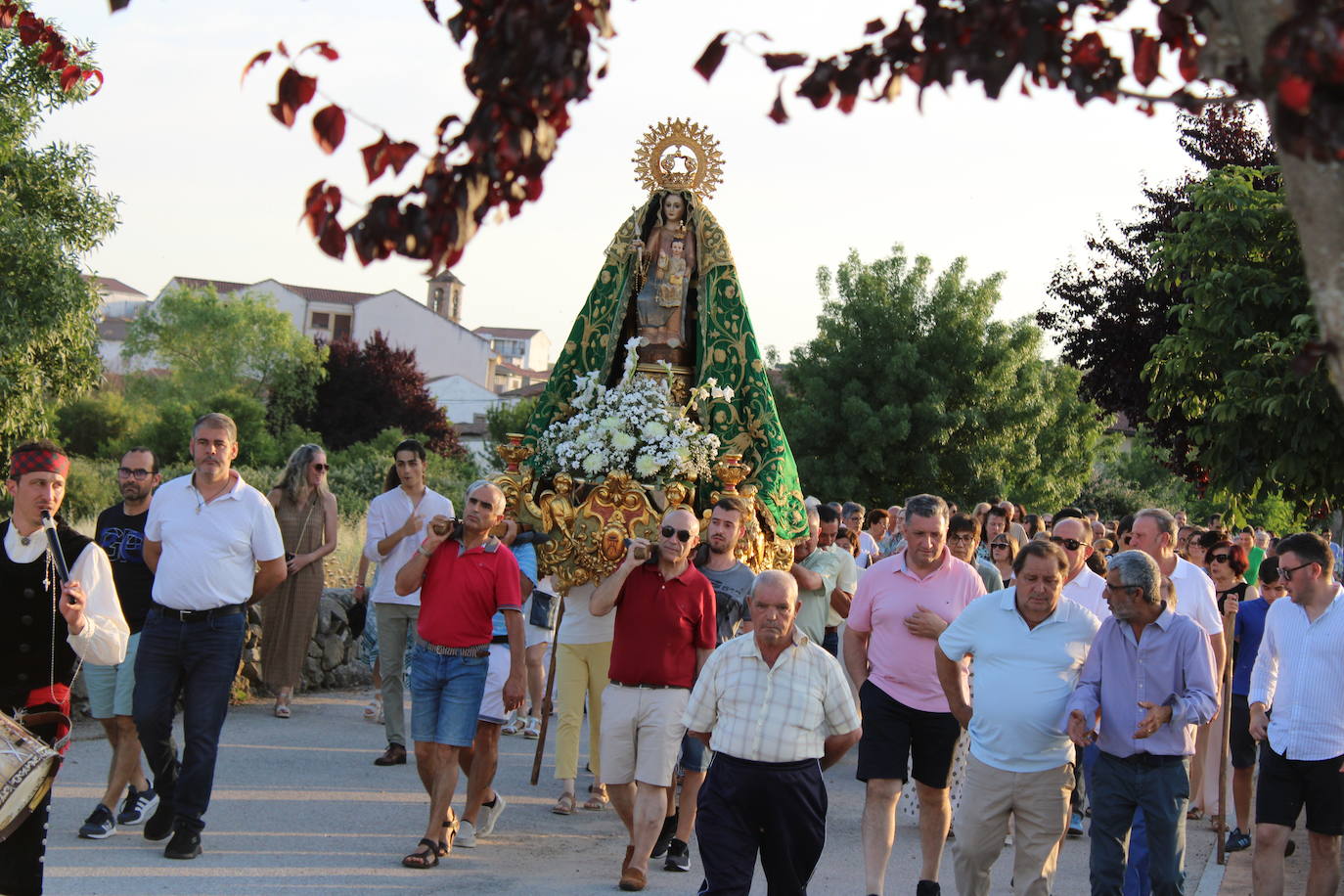 La Virgen de Valparaíso regresa a su ermita en Santibáñez de Béjar