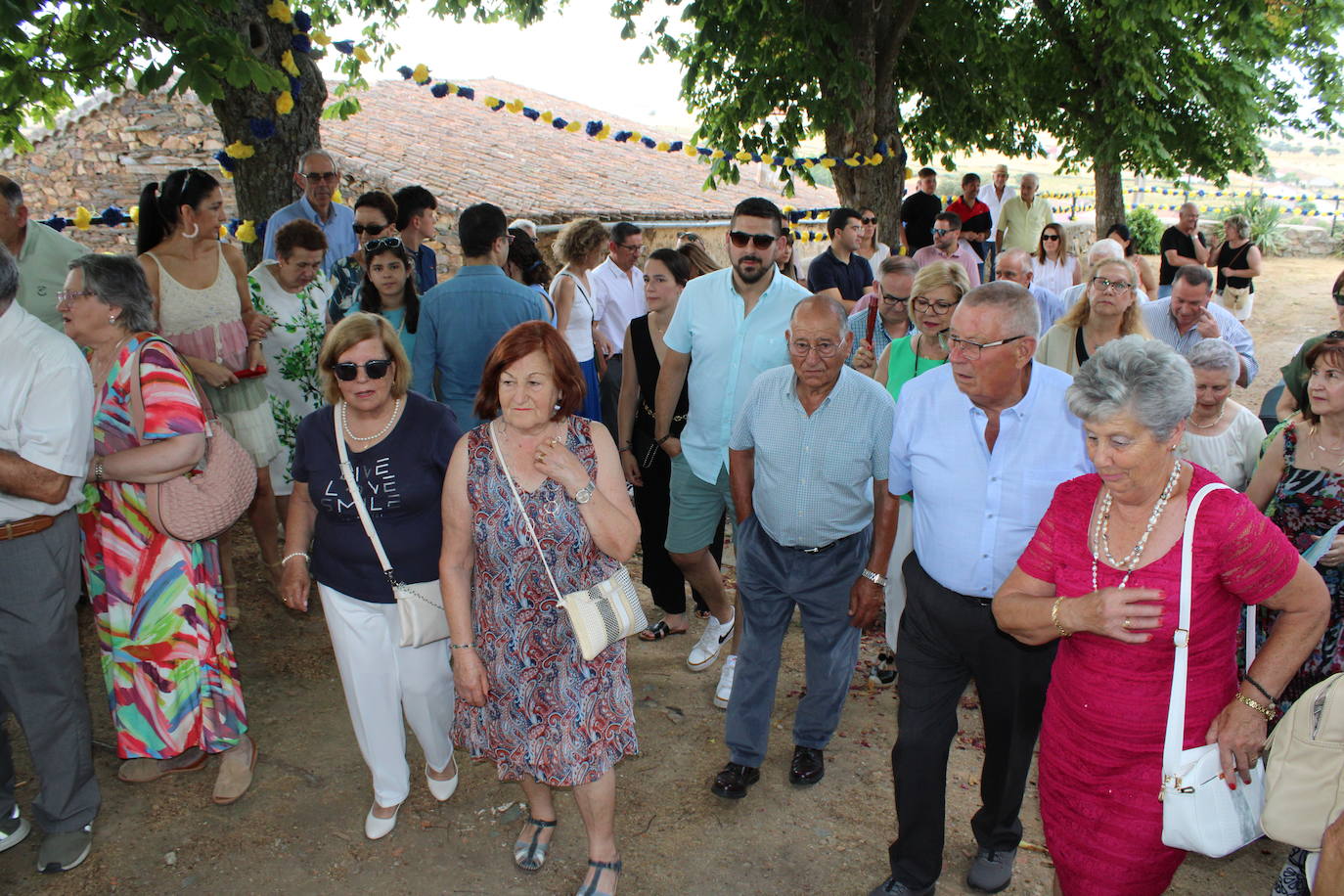 Berrocal de Salvatierra cumple con su patrona Santa Isabel