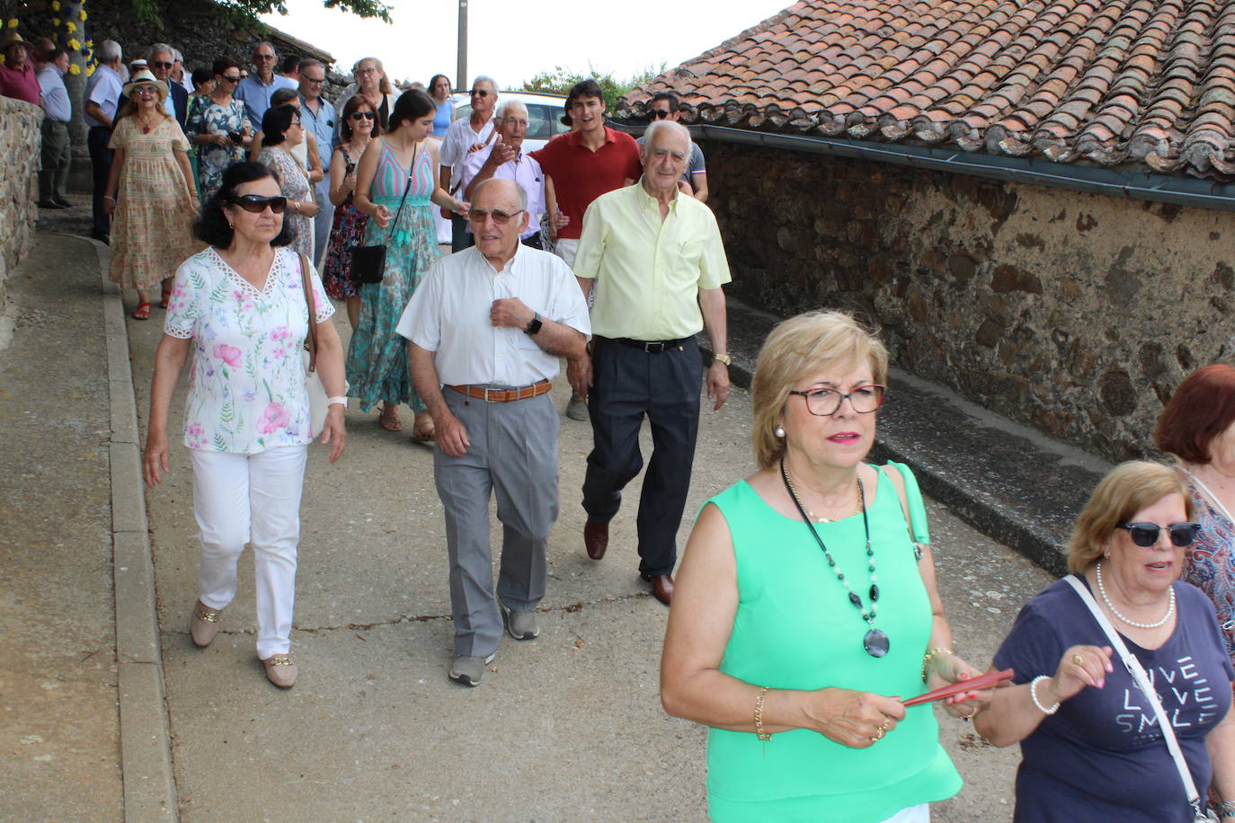 Berrocal de Salvatierra cumple con su patrona Santa Isabel