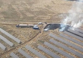 Imagen del incendio declarado en Vitigudino.