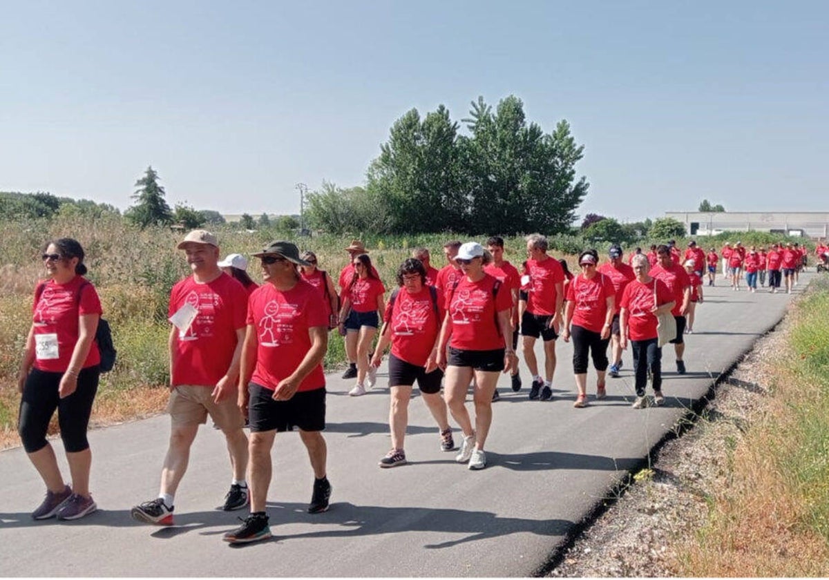 Paseo saludable del Colegio San Jerónimo a favor de Cáritas Salamanca.