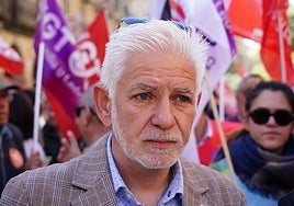 El secretario general de UGT en Salamanca, Marcelino Muñoz, en una manifestación.