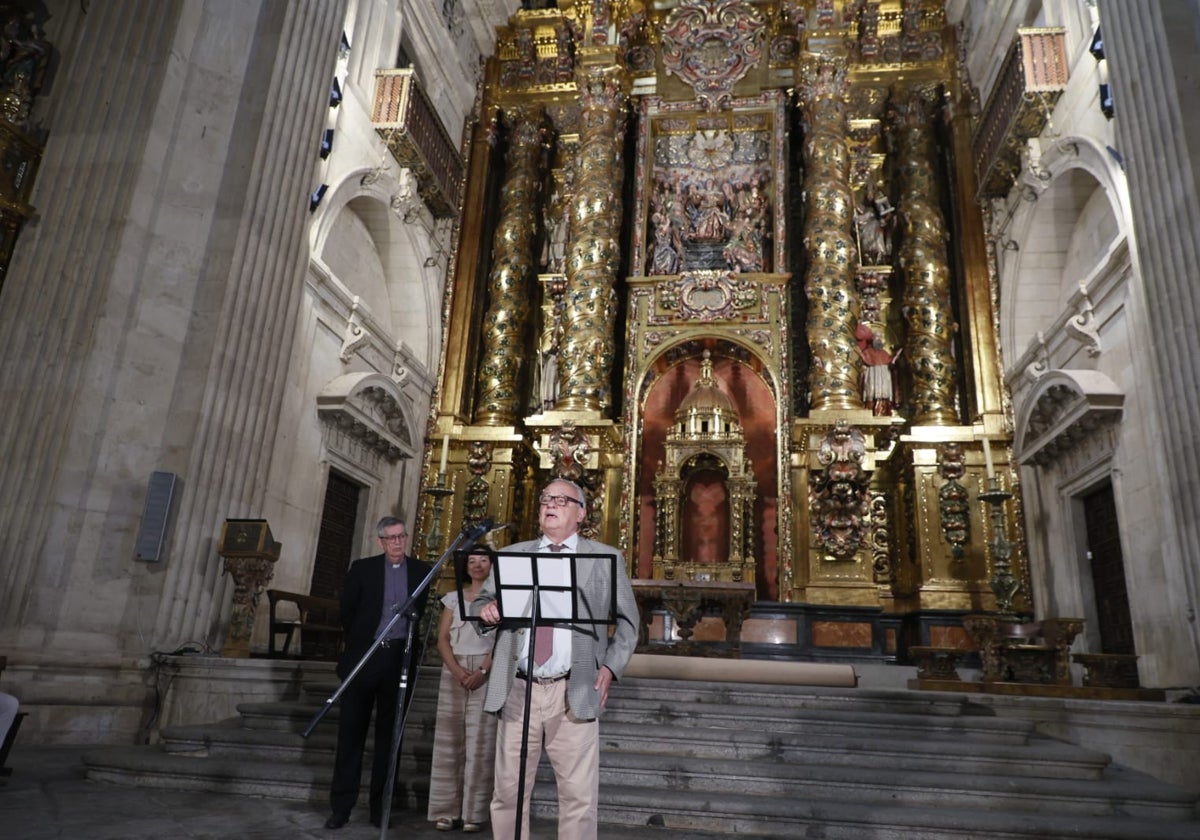 Presentación del retablo.