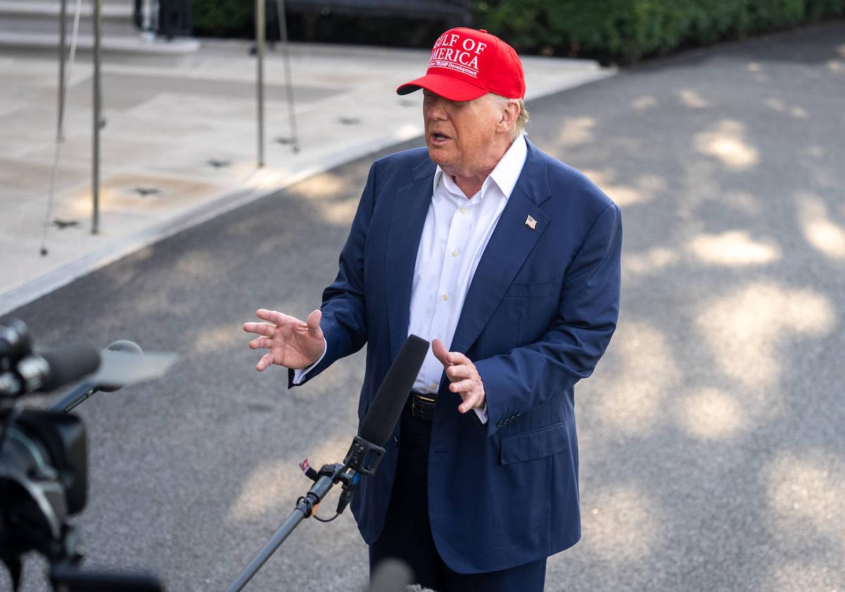 Donald Trump, ante los medios de comunicación.