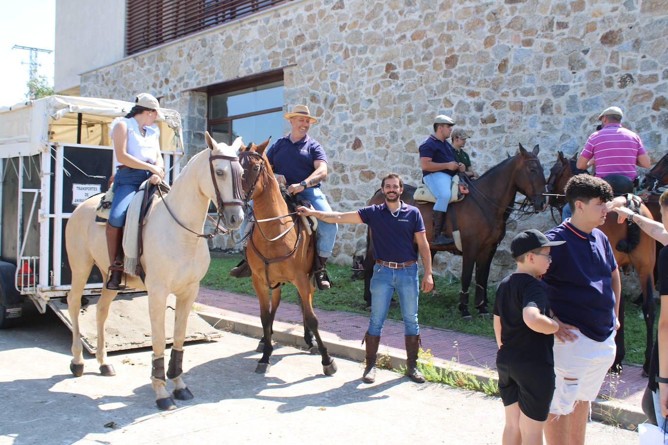 Cantagallo congrega a los amantes de los caballos en su primera ruta ecuestre