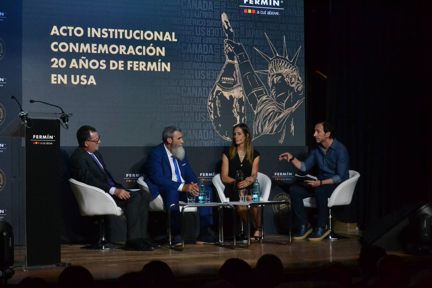 Mañueco firme ante las amenazas de Trump: «Estoy radicalmente en contra de los aranceles»