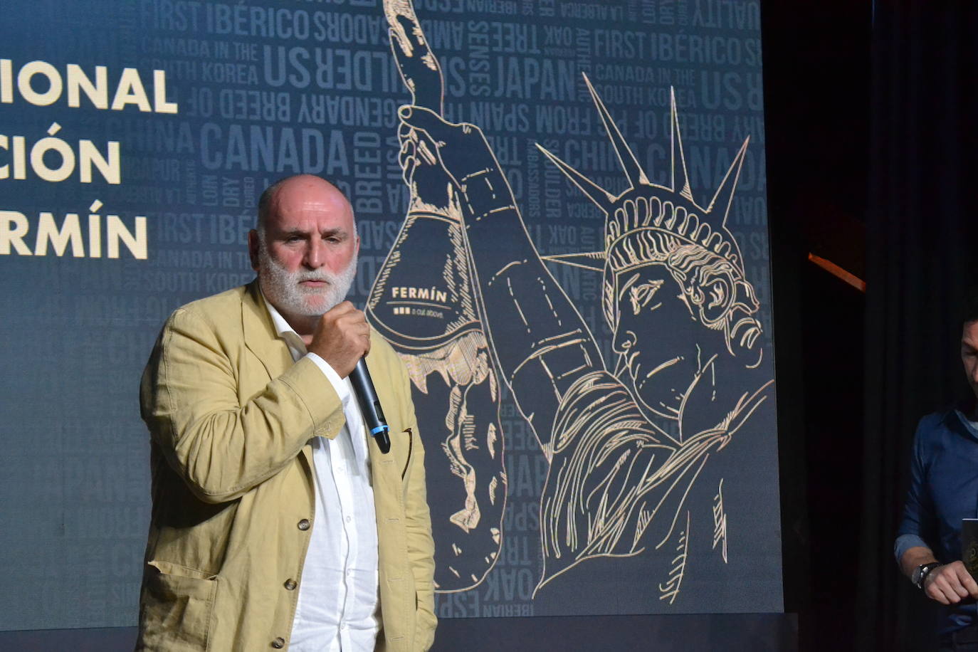 Mañueco firme ante las amenazas de Trump: «Estoy radicalmente en contra de los aranceles»