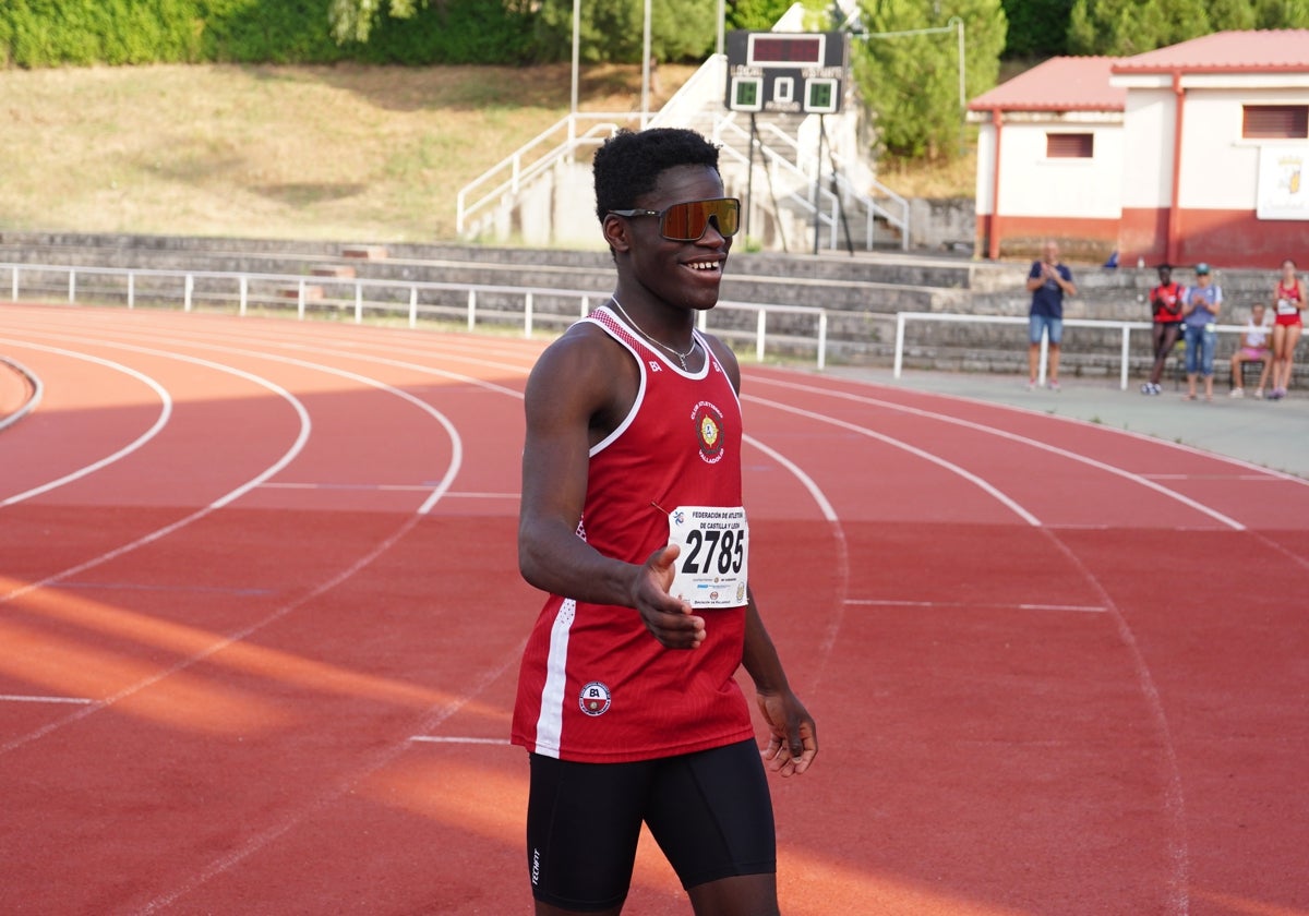 José Toumani Barrios, tras establecer el nuevo récord de España de 100 metros sub 16: 10.73.